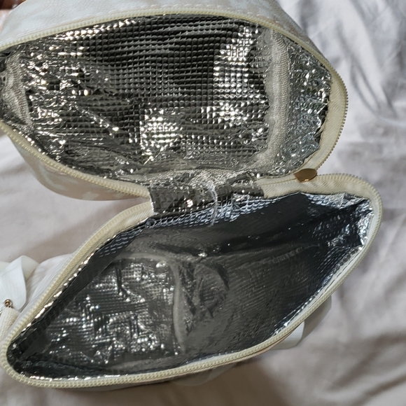 Chicos Wine Cooler Bag Snow Leopard Print - Picture 10 of 10